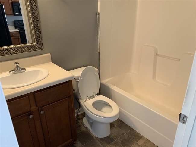 Building Photo - 2866 Waterbrook Way
