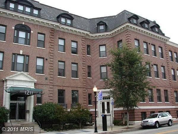 Primary Photo - 1211 Light St