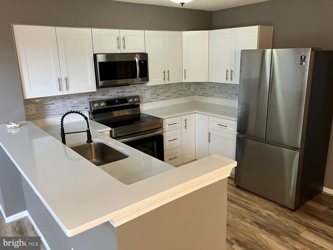 Building Photo - 14114 Lauren Ln