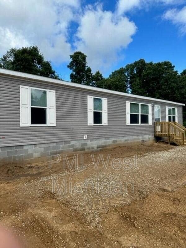 Building Photo - 2724 Pasture Ln