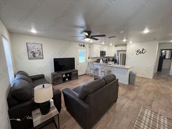 Foto del edificio - 2131 Bobwhite Ct