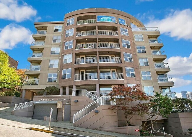 Foto del edificio - 530 Melrose Ave E