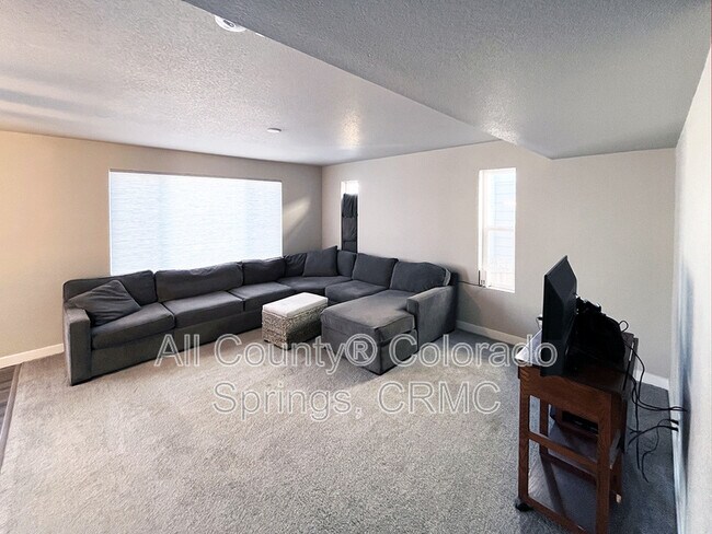 Building Photo - 10520 Horton Dr