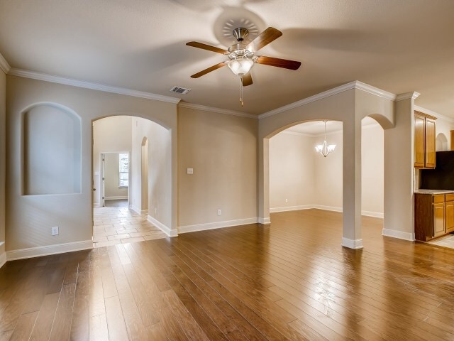 Building Photo - 12619 Quarter J