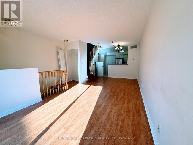 Photo du bâtiment - 28 Sommerset Way