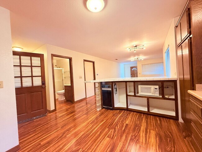 Foto del edificio - Great Single-Level Cayucos Apartment with One Car Parking Space