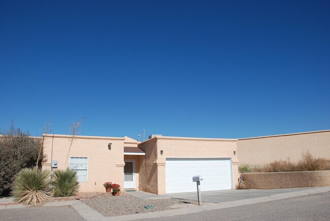 Building Photo - 584 Carmel Rd
