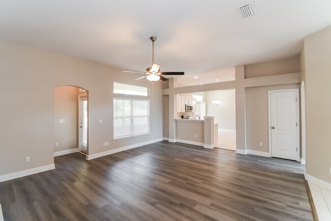 Foto del edificio - 9461 Maidstone Mill Dr E