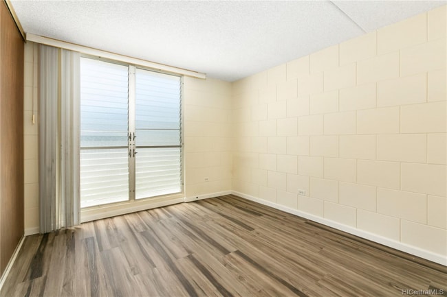 Photo - 2845 Waialae Ave Apartment