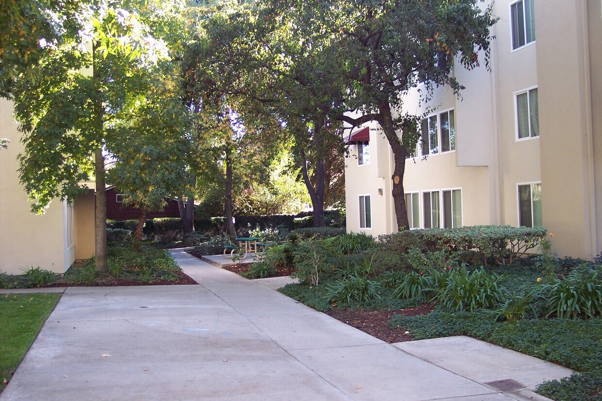 550 Fano St, Monrovia, CA 91016 Apartments in Monrovia, CA
