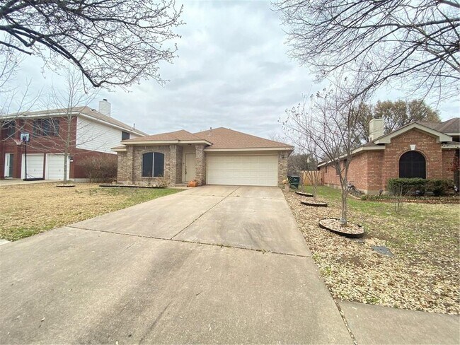 Foto del edificio - 16916 Dorman Dr