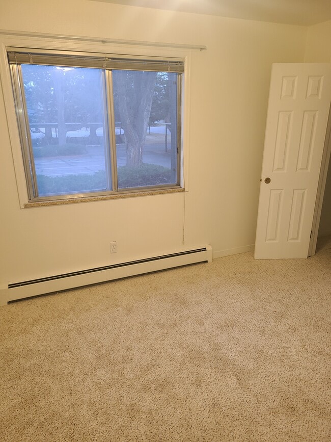 Building Photo - 1315 Kirkwood Dr