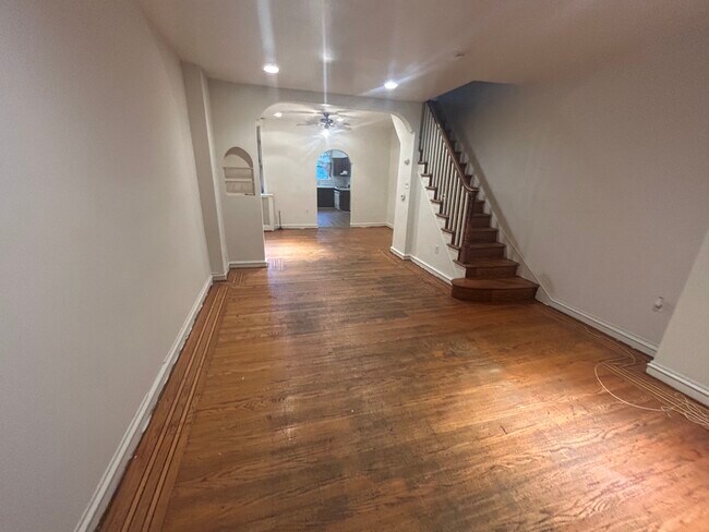 Building Photo - 3111 N 24th St