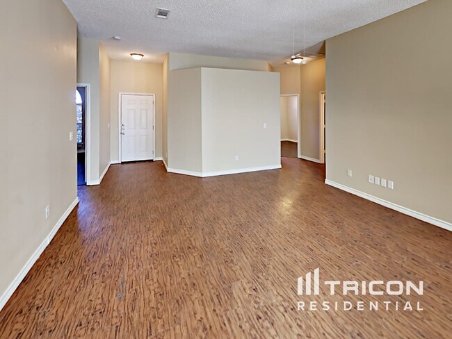 Building Photo - 10805 Canoe Road Frisco TX