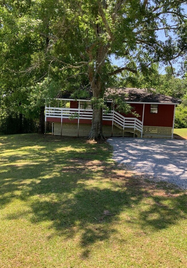 Building Photo - 296 Wagon Wheel Rd