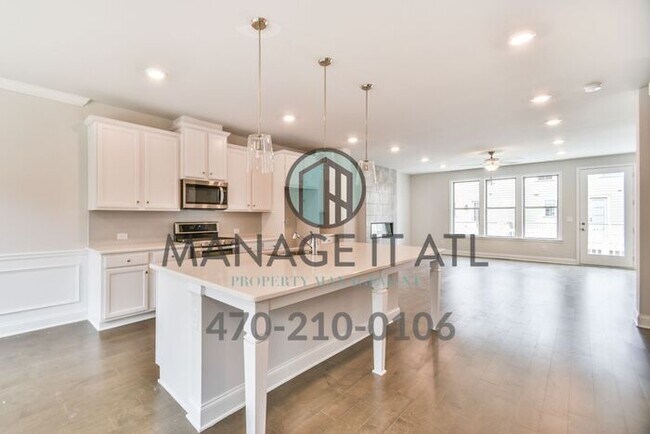 Foto del edificio - Elegant 4 Bedroom Townhome in Prime Location in Dorvaville