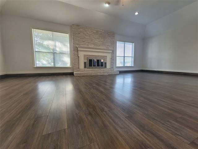 Foto del edificio - 232 Oak Hill Dr