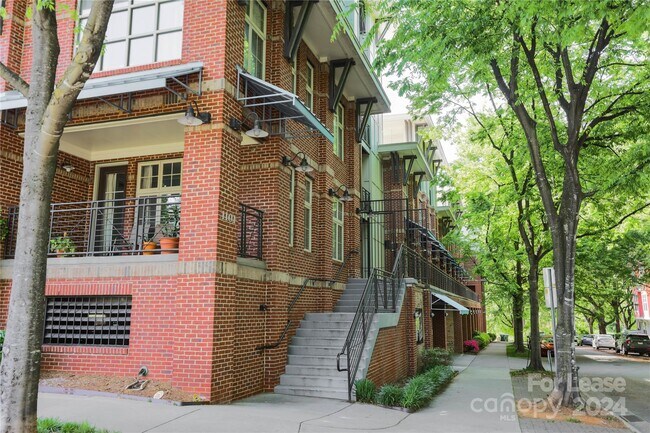 Building Photo - 1101 W 1st St
