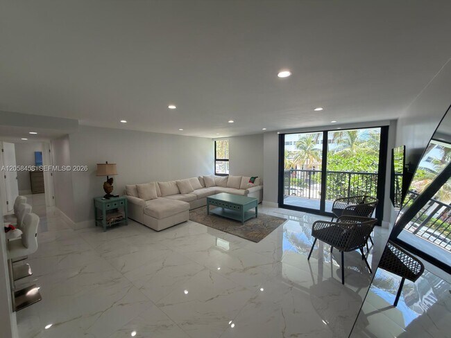 Foto del edificio - 1800 Collins Ave