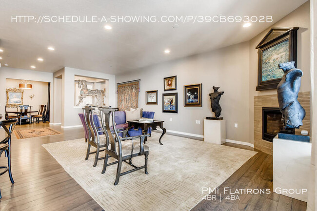 Foto del edificio - Elegant Calmante Executive Townhome