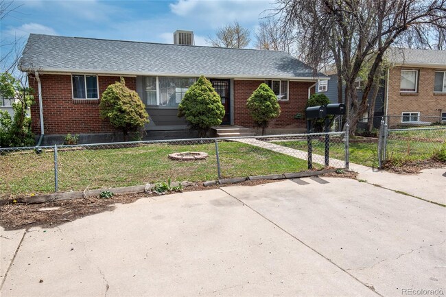 Foto del edificio - 1260 Brentwood St