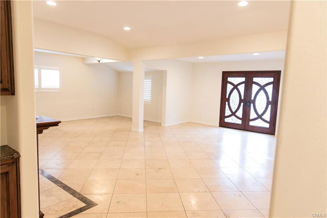 Foto del edificio - 4947 Fulton Ave