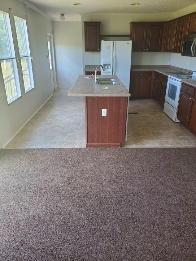 Primary Photo - 1842 Drennon Cir