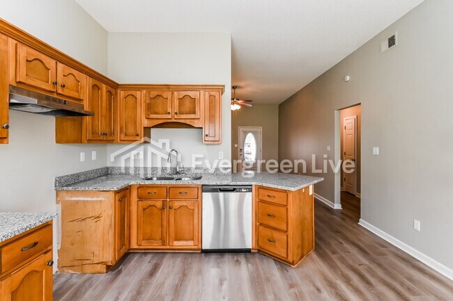 Foto del edificio - 7864 Allen Ridge Ln
