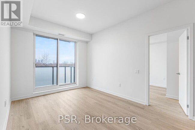 Building Photo - 4365 Bloor St W