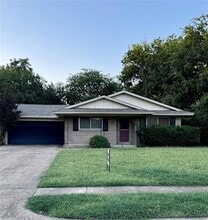 Building Photo - 512 Lexington Ln
