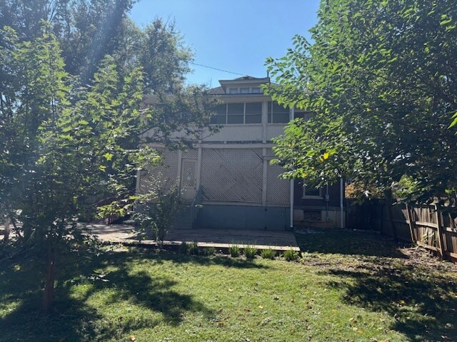 Foto del edificio - 305 E Lytle St