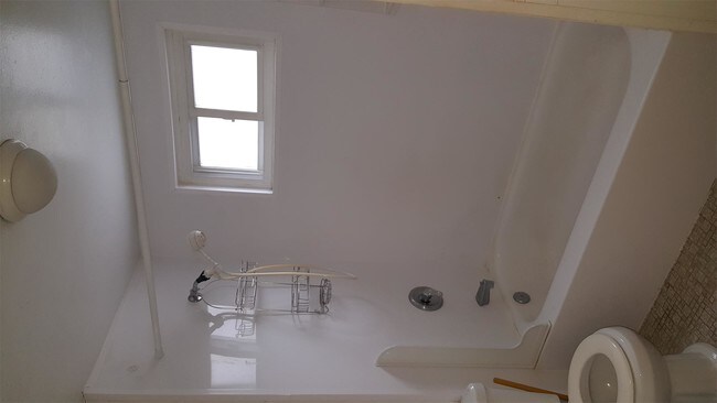 Foto del edificio - 1061 E 94th St