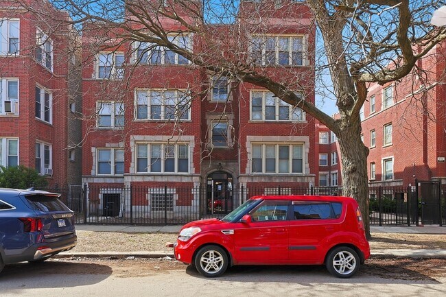 Foto del edificio - 7816 S Cornell Ave