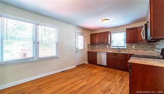 Foto del edificio - 1825 Chopsey Hill Rd