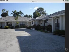 Building Photo - 1448 Hawthorne Pl