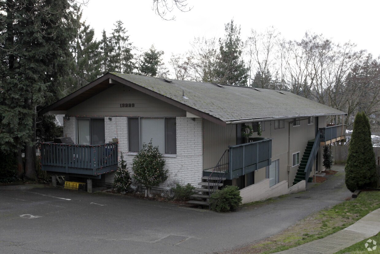 Primary Photo - 13223 35th Ave NE