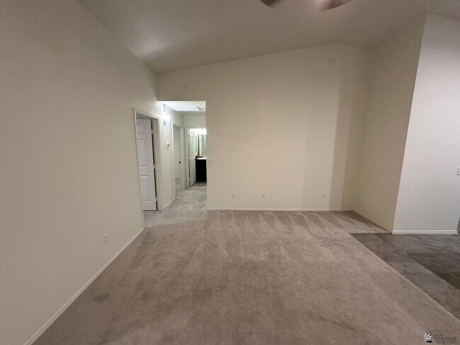 Foto del edificio - 7357 E 36th Pl