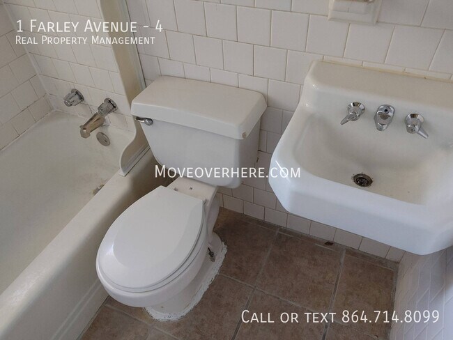 Foto del edificio - 1 Farley Ave