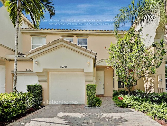 Building Photo - 4720 SW 163rd Ave