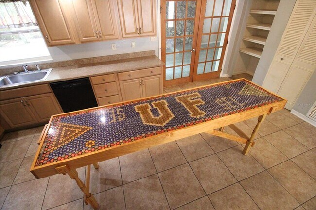 Foto del edificio - 1714 NW 38th St