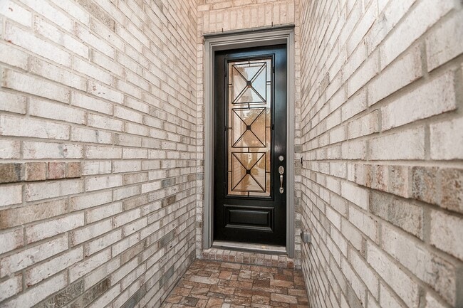 Building Photo - 1215 Carswell Grove Dr