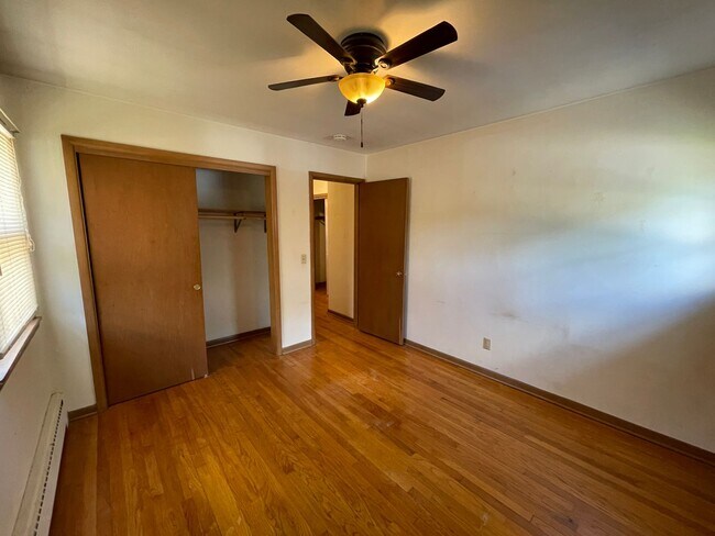 Foto del edificio - 3316 Milwaukee St