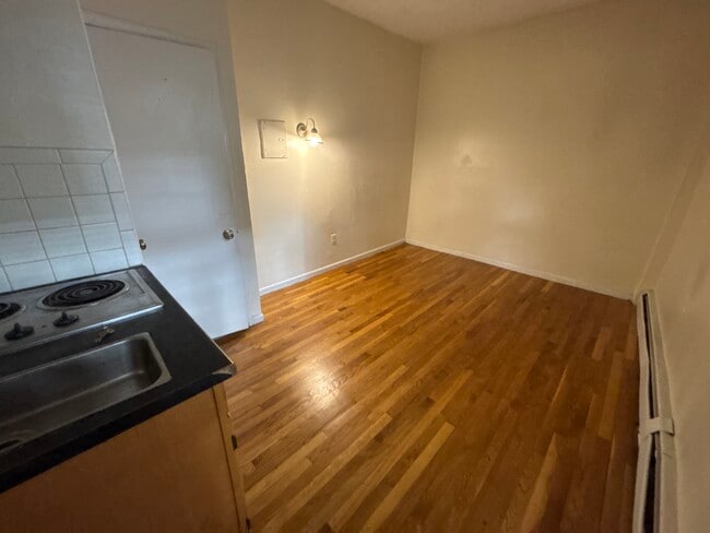 Building Photo - 51 S Huntington Ave
