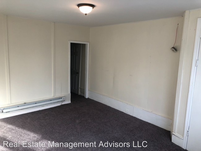 Building Photo - 2415 N 29th St