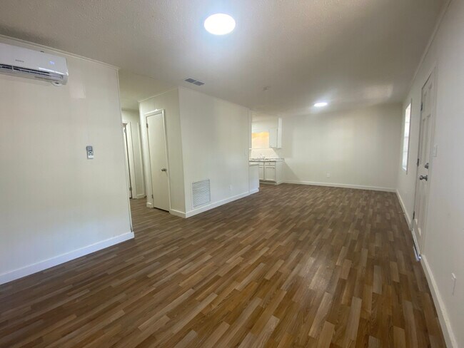 Foto del edificio - 726 N Slemons St