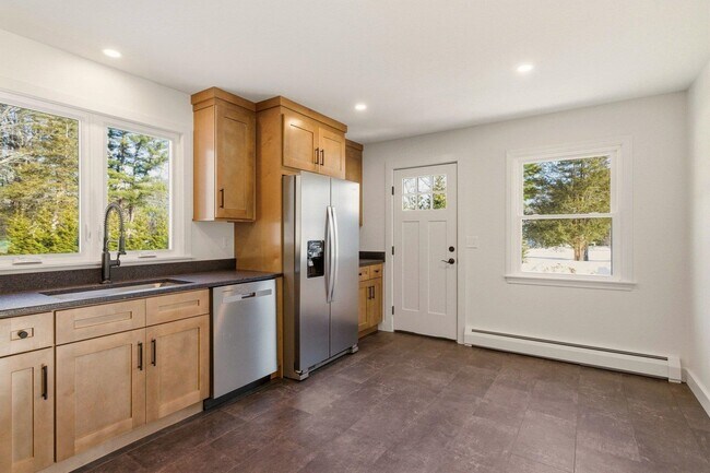 Foto del edificio - 29 Lovell Rd