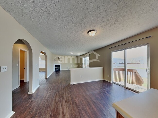 Building Photo - 143 Georges Creek Dr