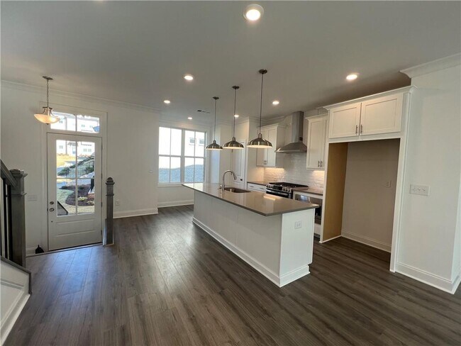 Building Photo - 4390 Sims Park Pl.