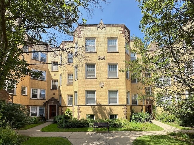 Building Photo - 4414 N Rockwell St