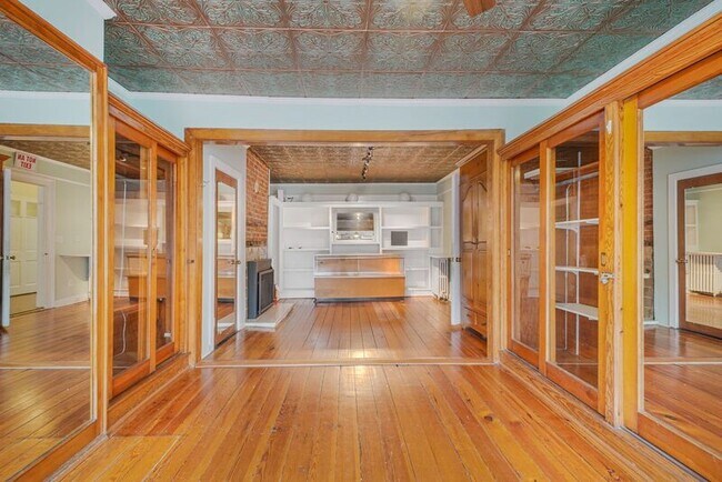 Foto del edificio - 1109 Caroline St